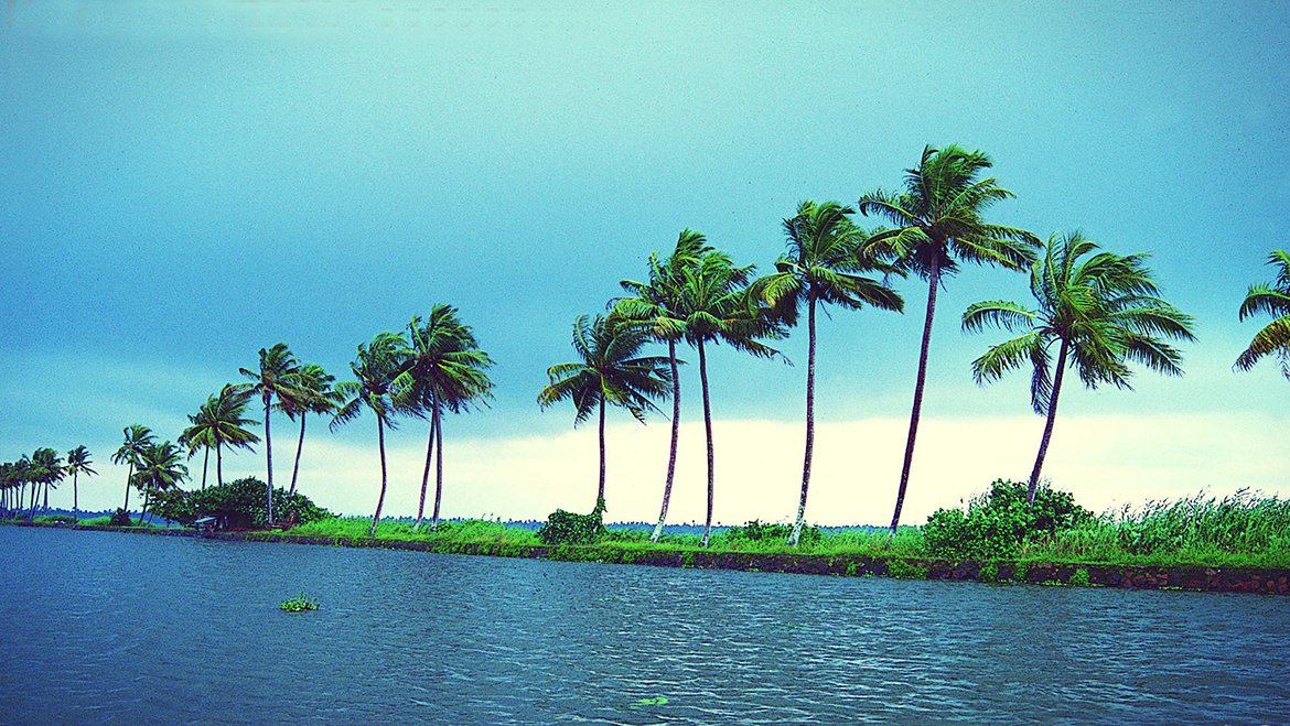 GLIMPSES OF KERALA 04 Nights/ 05 Days