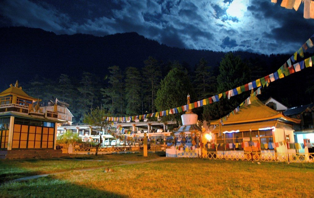 Exclusive Manali Tour by Volvo